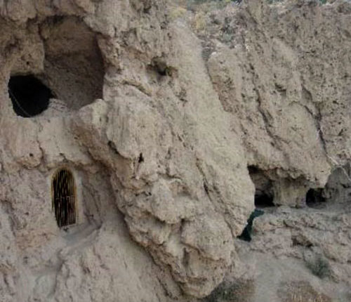 Cave de Niasar